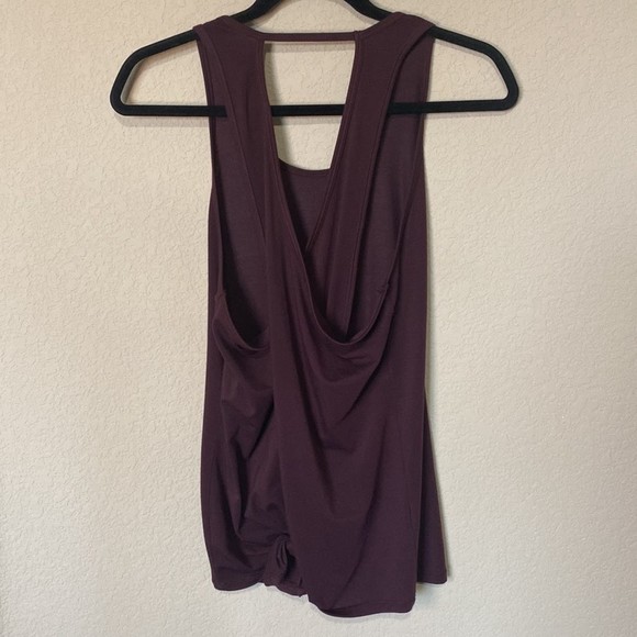Athleta Essence Purple Tie Back Split Back Open Back Criss Cross Tank S - Picture 4 of 9